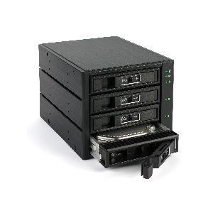 FANTEC BP-T3141, SAS & SATA Backplane für 4x 3,5"/2,5" HDD/SSD, schwarz 00045H