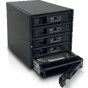 FANTEC BP-T3151-12G/6G SAS (12G) + SATA (6G) Backplane für 5x 3,5&quot;/2,5&quot; SSD/HDD 00045Q